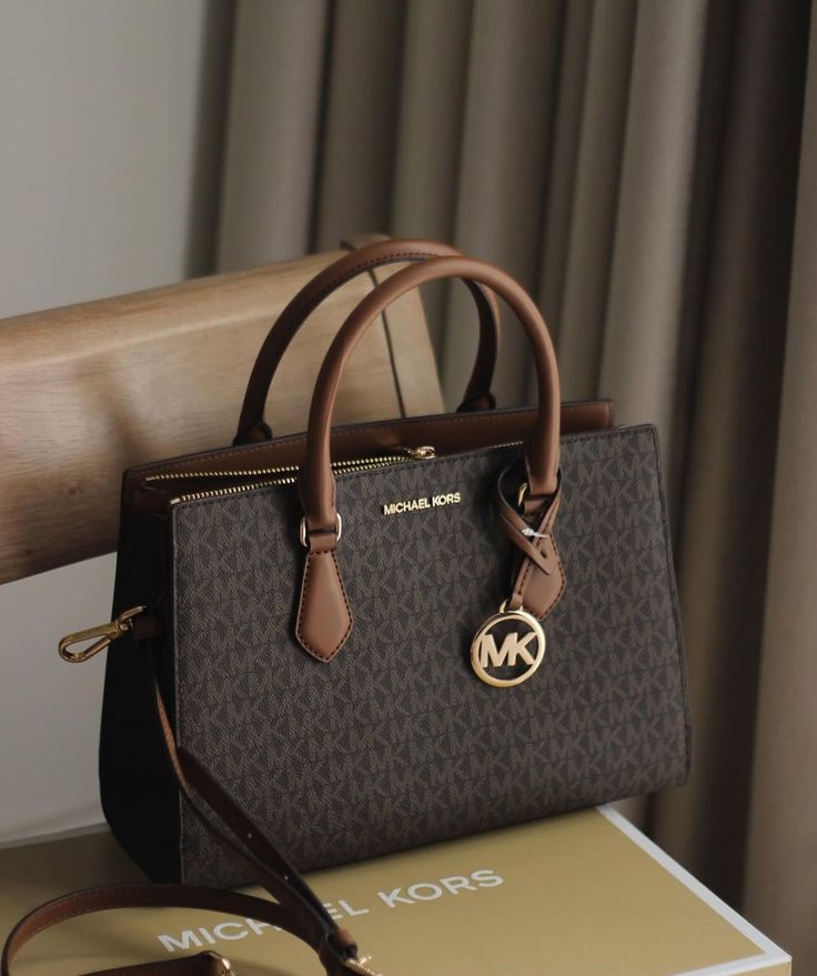 Michael Kors Sheila