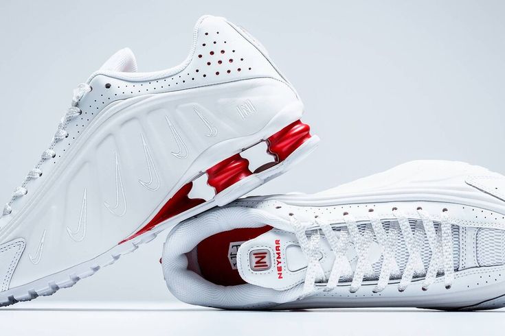 Nike Shox R4 Neymar Jr.x Platinum Tint