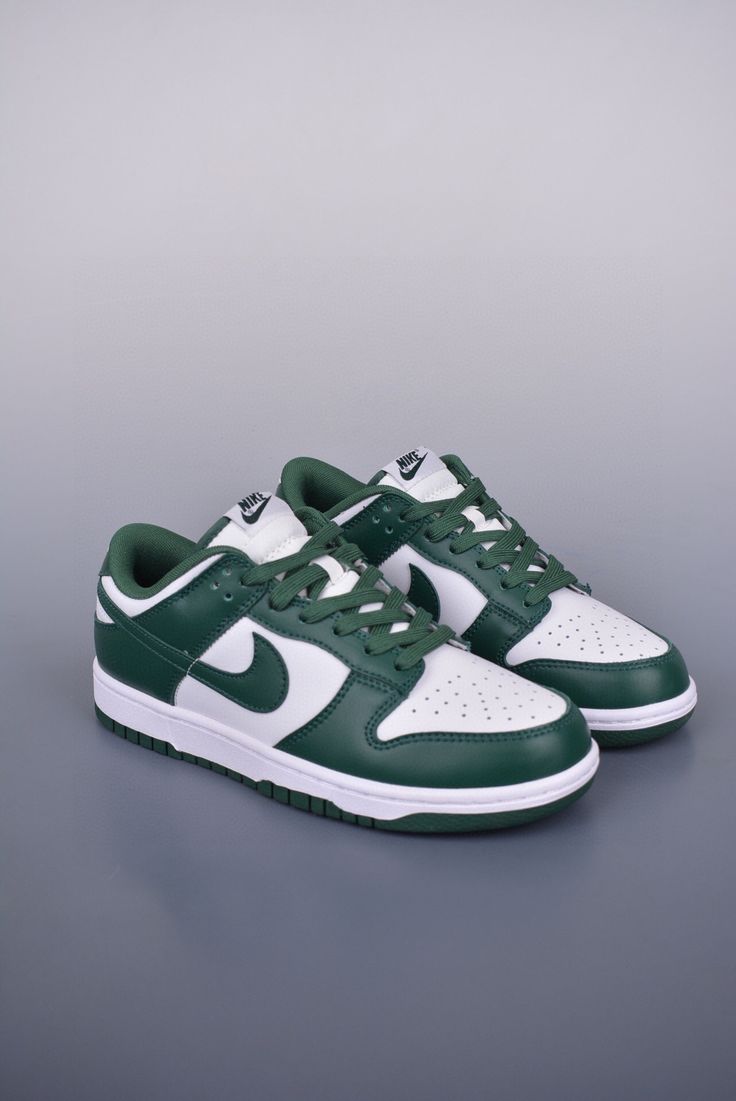 Dunk Low Retro Green