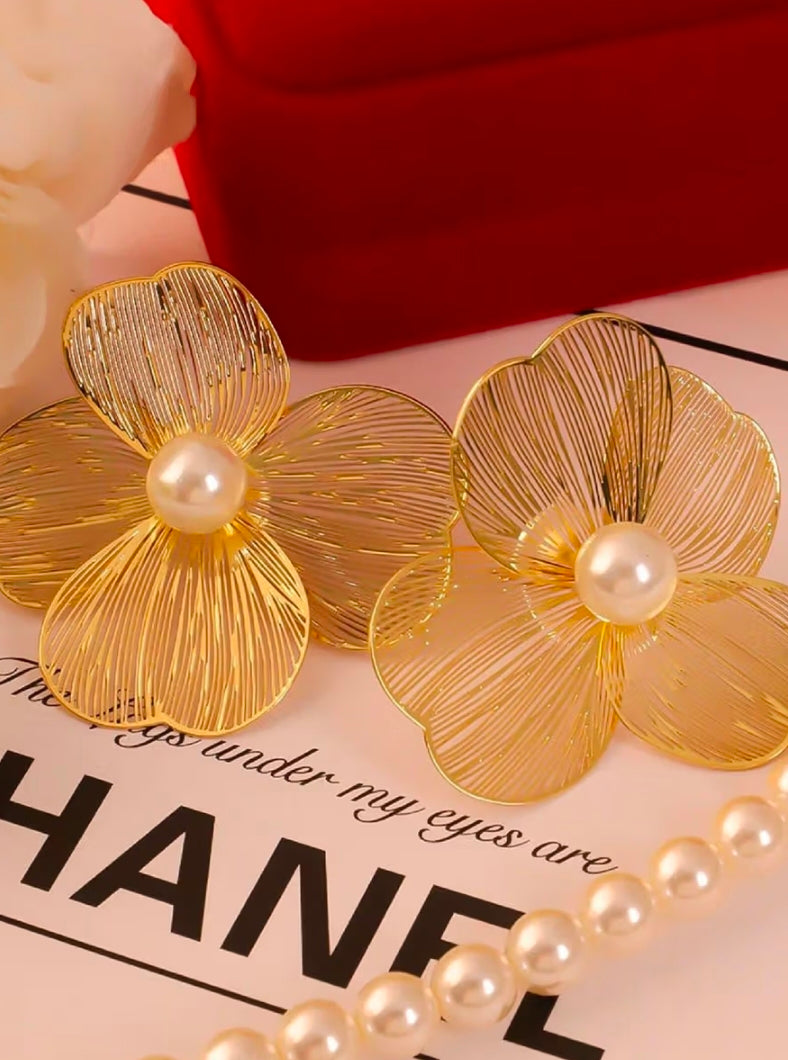 Vintage Pearl Flowers Earrings