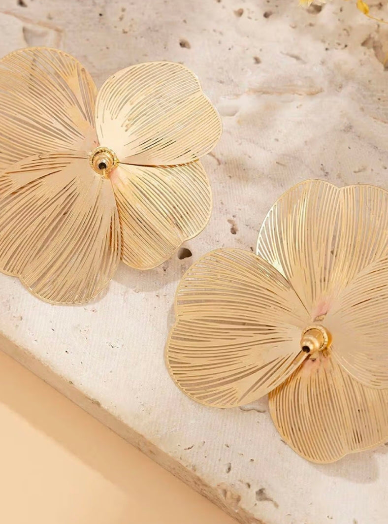 Vintage Pearl Flowers Earrings