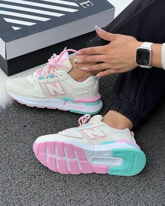 New Balance 999 Pink